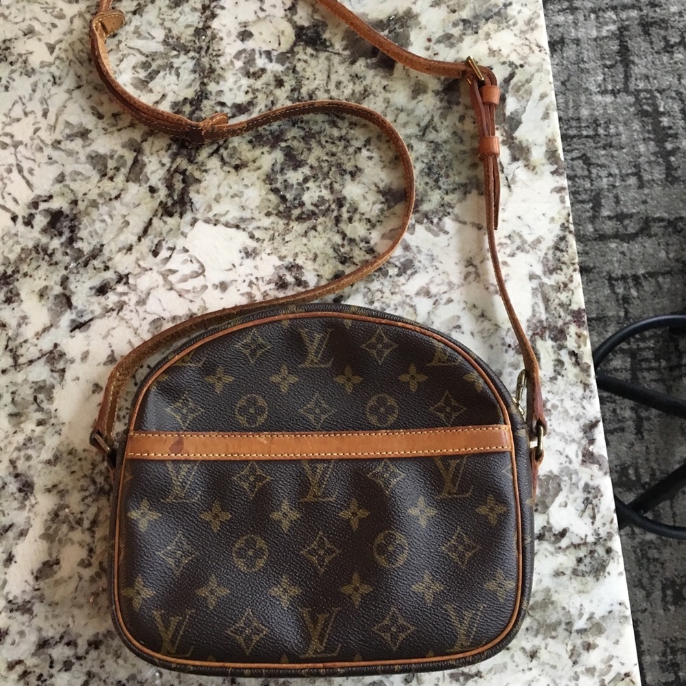 Authentic Vintage Louis Vuitton purse